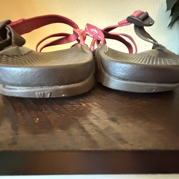 Chaco Women’s Sport Sandals Adjustable Outdoor Sandals Size 7 Pink Floral - Picture 5 of 6